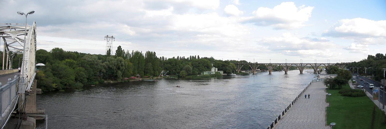 Що подивитися в Дніпрі: набережна, острів і проспект — фото 1
