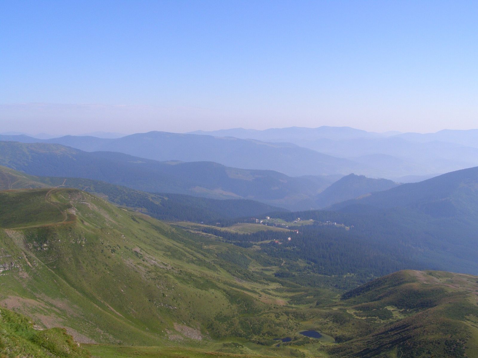 Гірськолижні курорти України: куди їхати кататися — фото 3 Гірськолижні курорти України: куди їхати кататися — фото 3