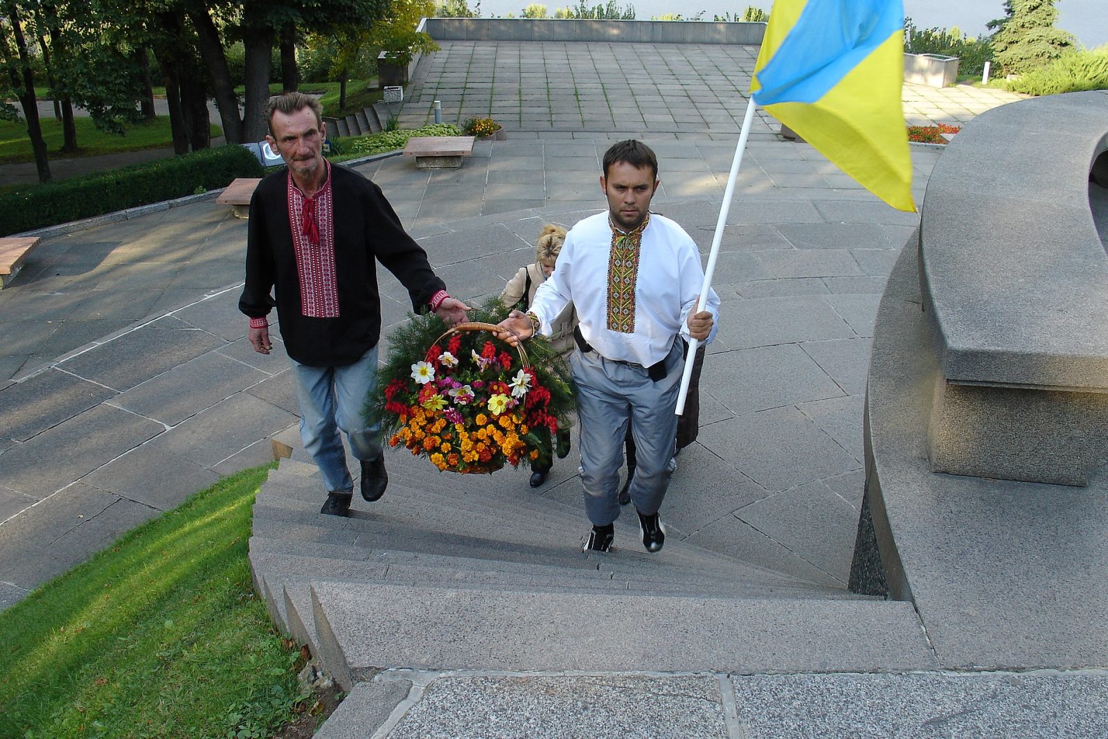 Kaniv and Taras Hill