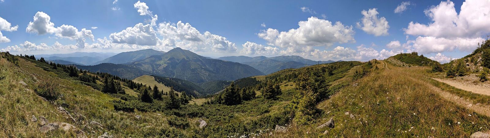 What to See in the Carpathians: Top Places — photo 3 What to See in the Carpathians: Top Places — photo 3