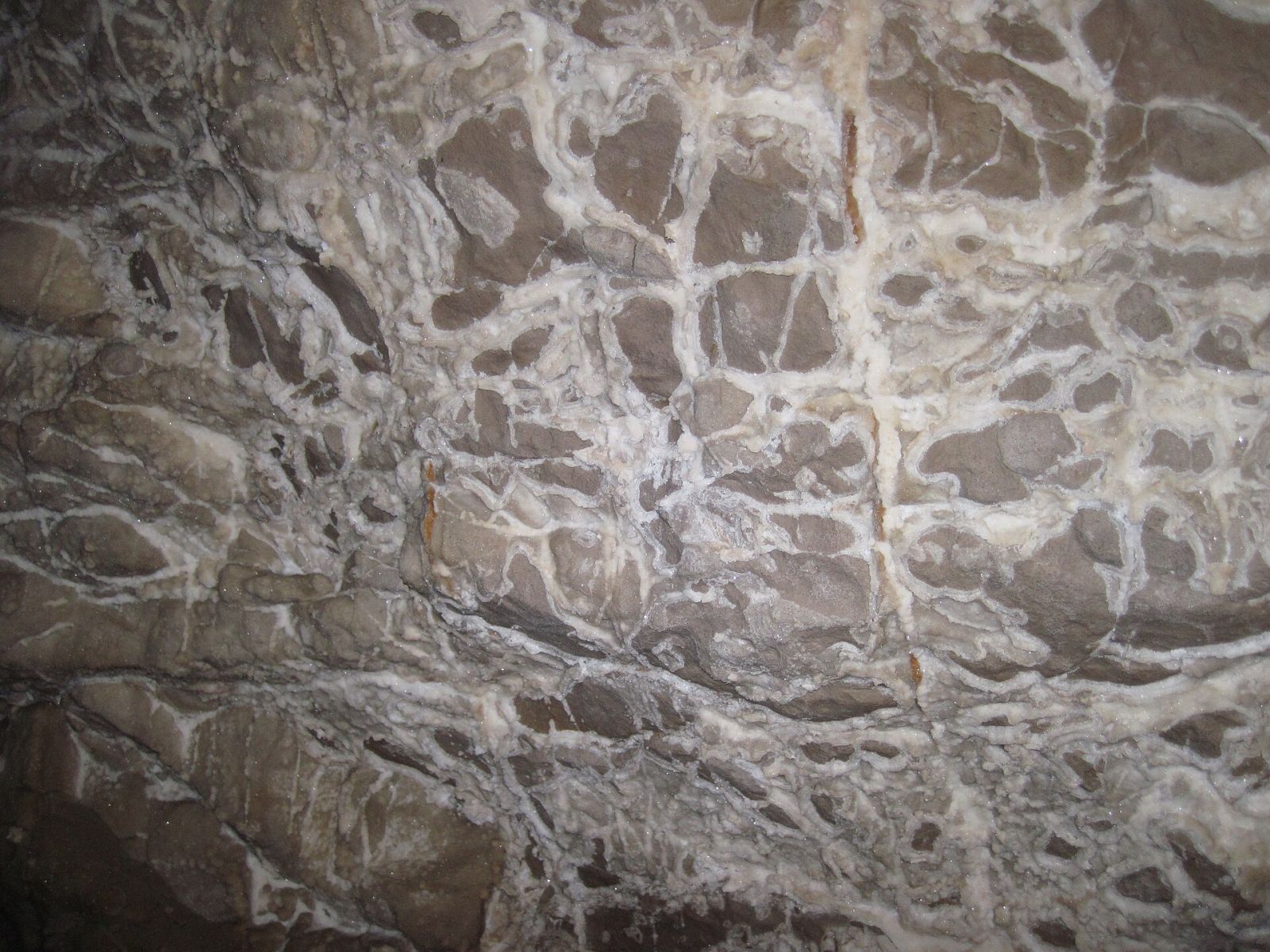 Optymistychna Cave: the world's longest gypsum cave — photo 4