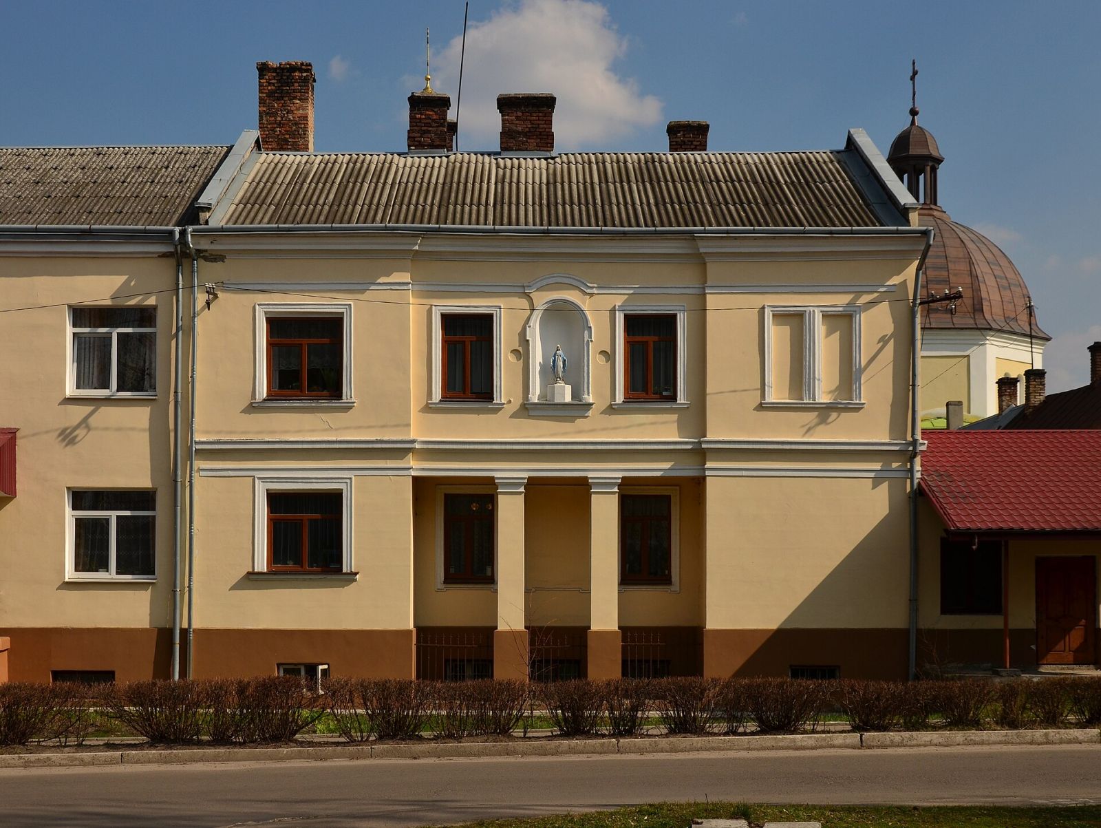 What to See in Zhovkva: a Renaissance Town-Museum — photo 4