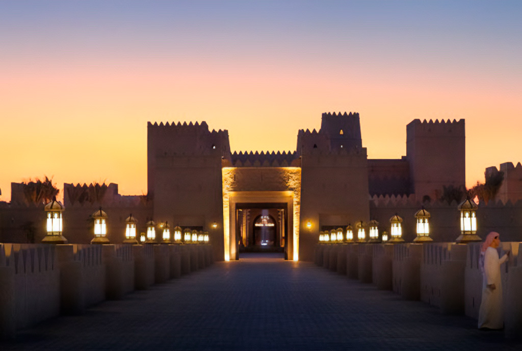Найгарячіший готель Абу-Дабі: Qasr Al Sarab проти пустелі — 1
