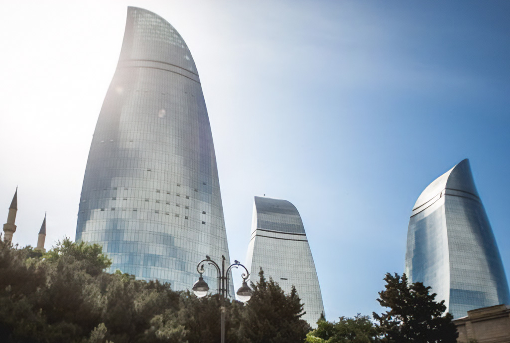 Flame Towers: розкіш на вершині одного з найвищих готелів світу